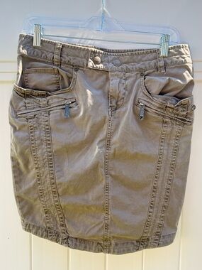 Vintage DIESEL utility mini skirt in olive brown size 28.